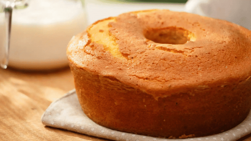 Bolo de trigo fofinho: receita fácil passo a passo