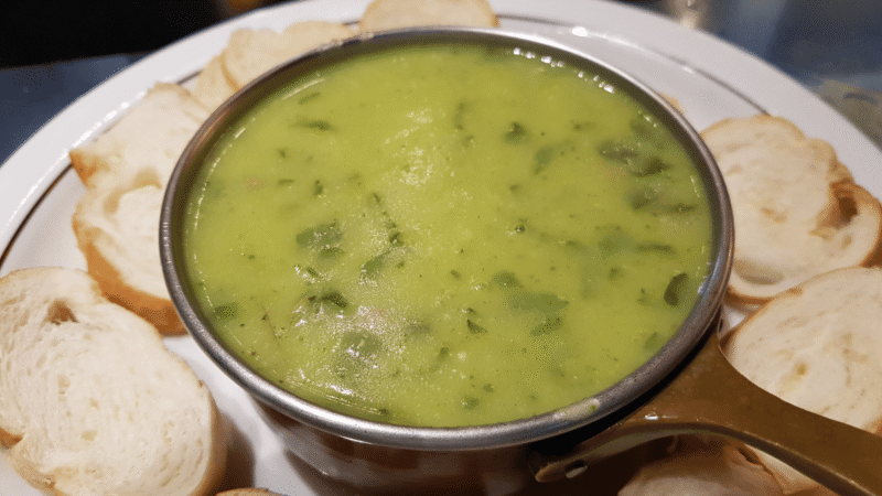 Caldo verde fácil e cremoso: receita tradicional